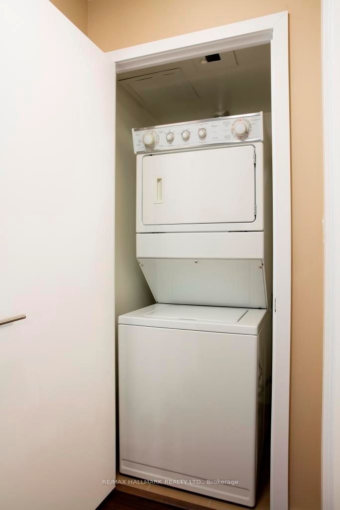 1806-167 Church Street, Toronto, ON, M5B 1Y6 - 6
