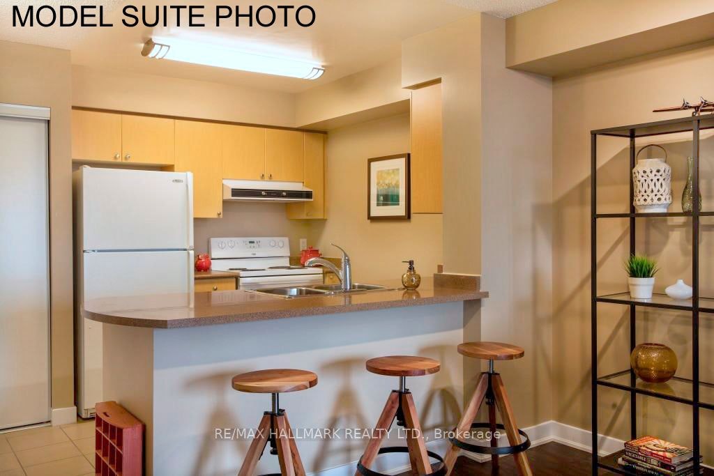 1806-167 Church Street, Toronto, ON, M5B 1Y6 - 4