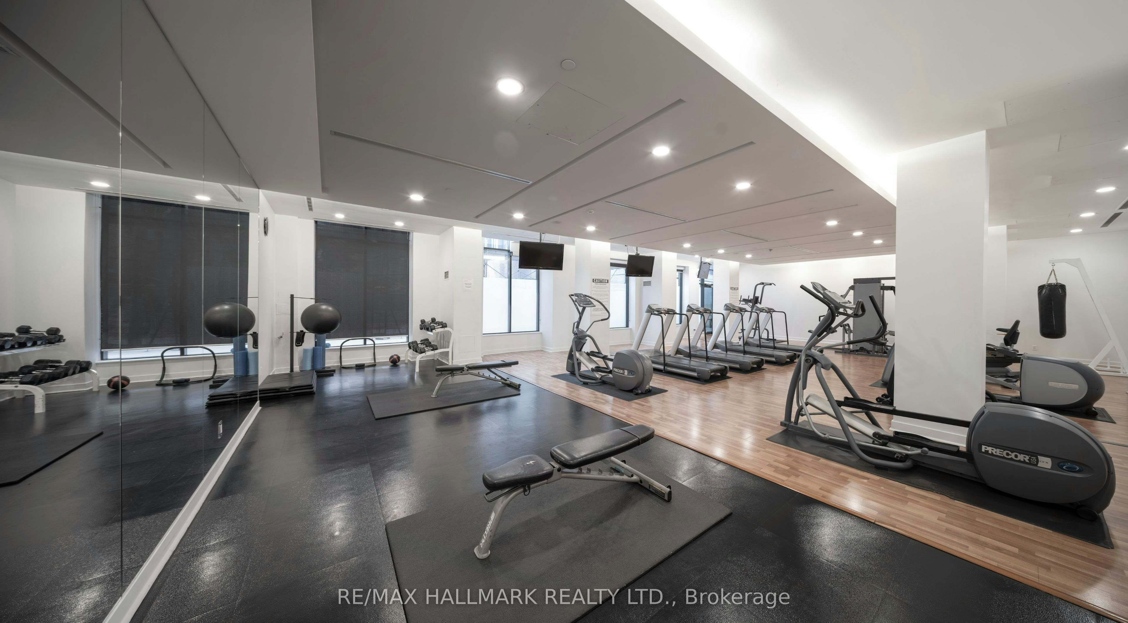 1806-167 Church Street, Toronto, ON, M5B 1Y6 - 11