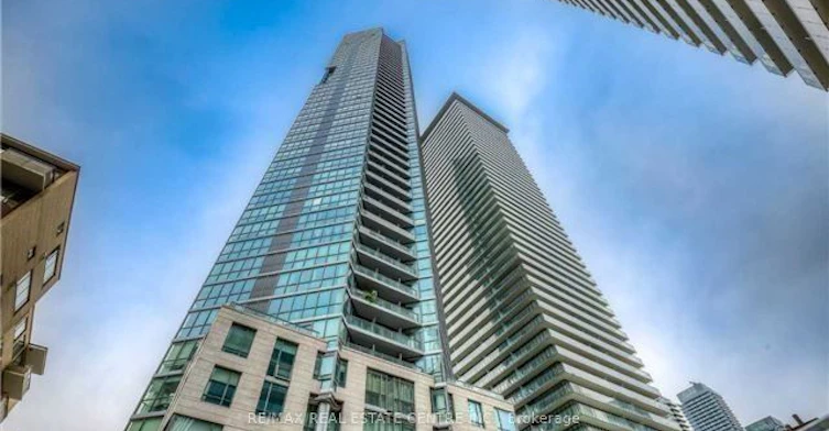 4703-45 Charles Street, Toronto, ON, M4Y 0B8