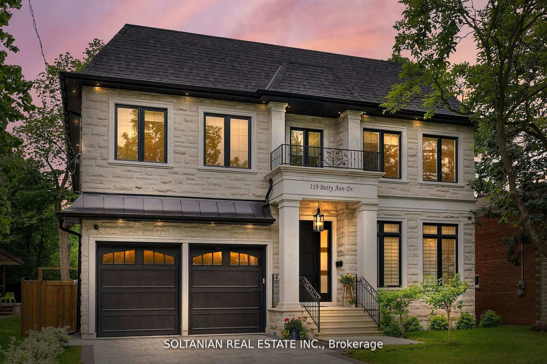 319 Betty Ann Drive, Toronto, ON, M2R 1B4