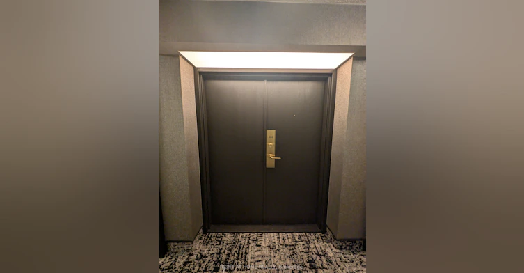 404-280 Simcoe Street, Toronto, ON, M5T 2Y5 - 4
