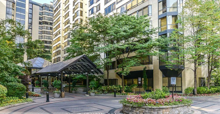404-280 Simcoe Street, Toronto, ON, M5T 2Y5 - 2