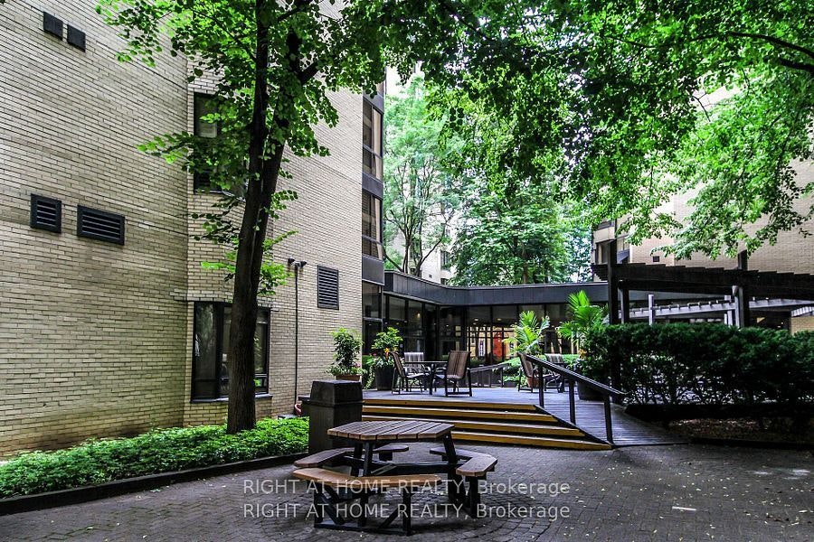 404-280 Simcoe Street, Toronto, ON, M5T 2Y5 - 18
