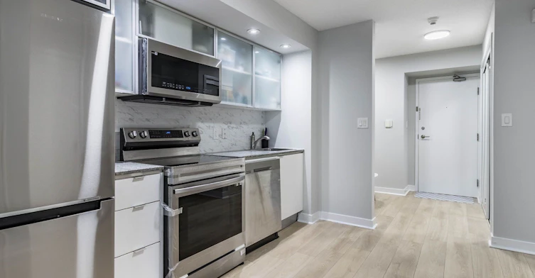 1603-25 Telegram Mews, Toronto, ON, M5V 3Z1 - 3