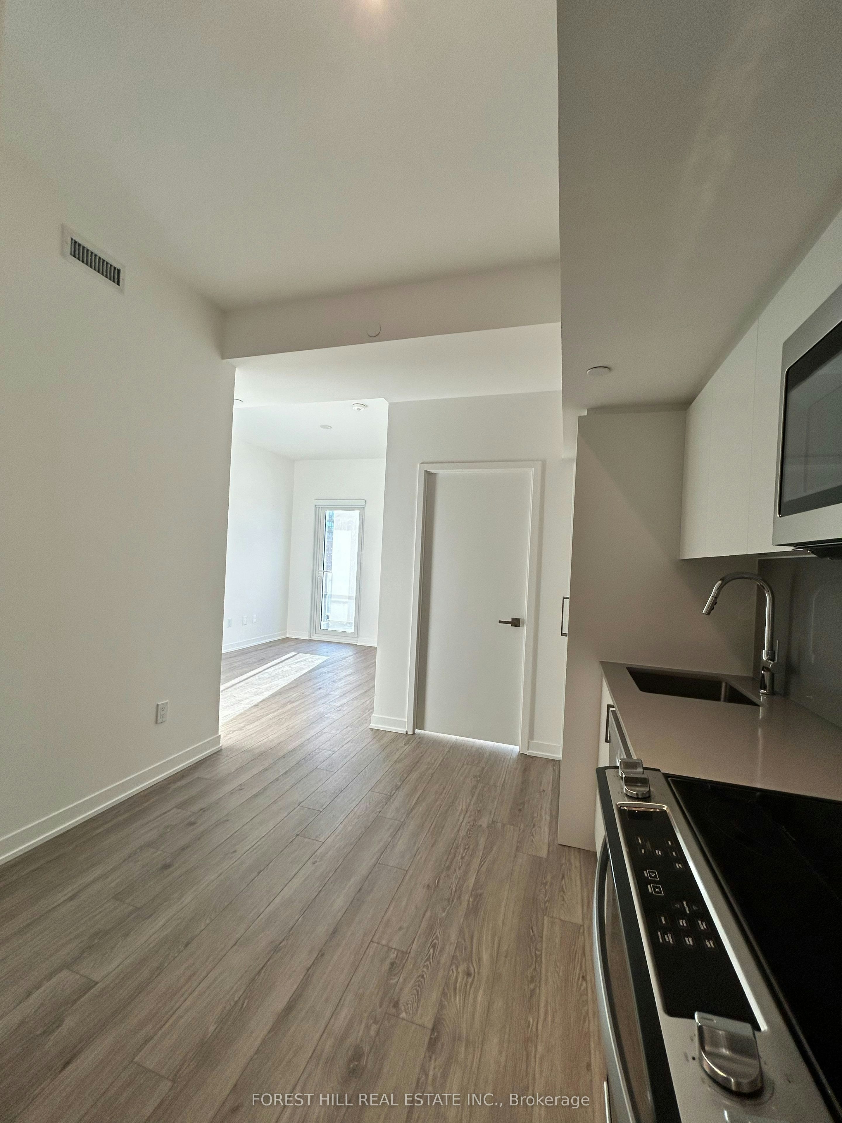 543-500 Wilson Avenue, Toronto, ON, M3H 0E5 - 12