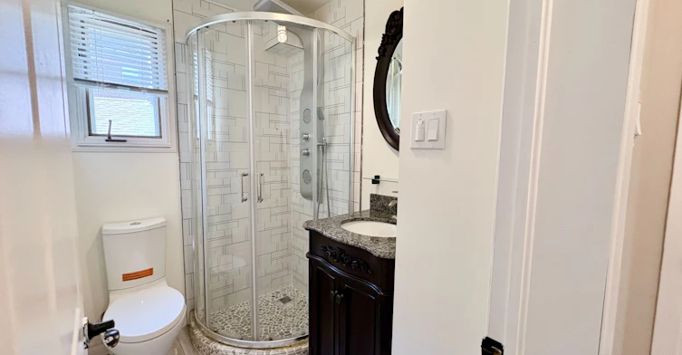 15 Irwin Avenue, Toronto, ON, M4Y 1L1 - 4