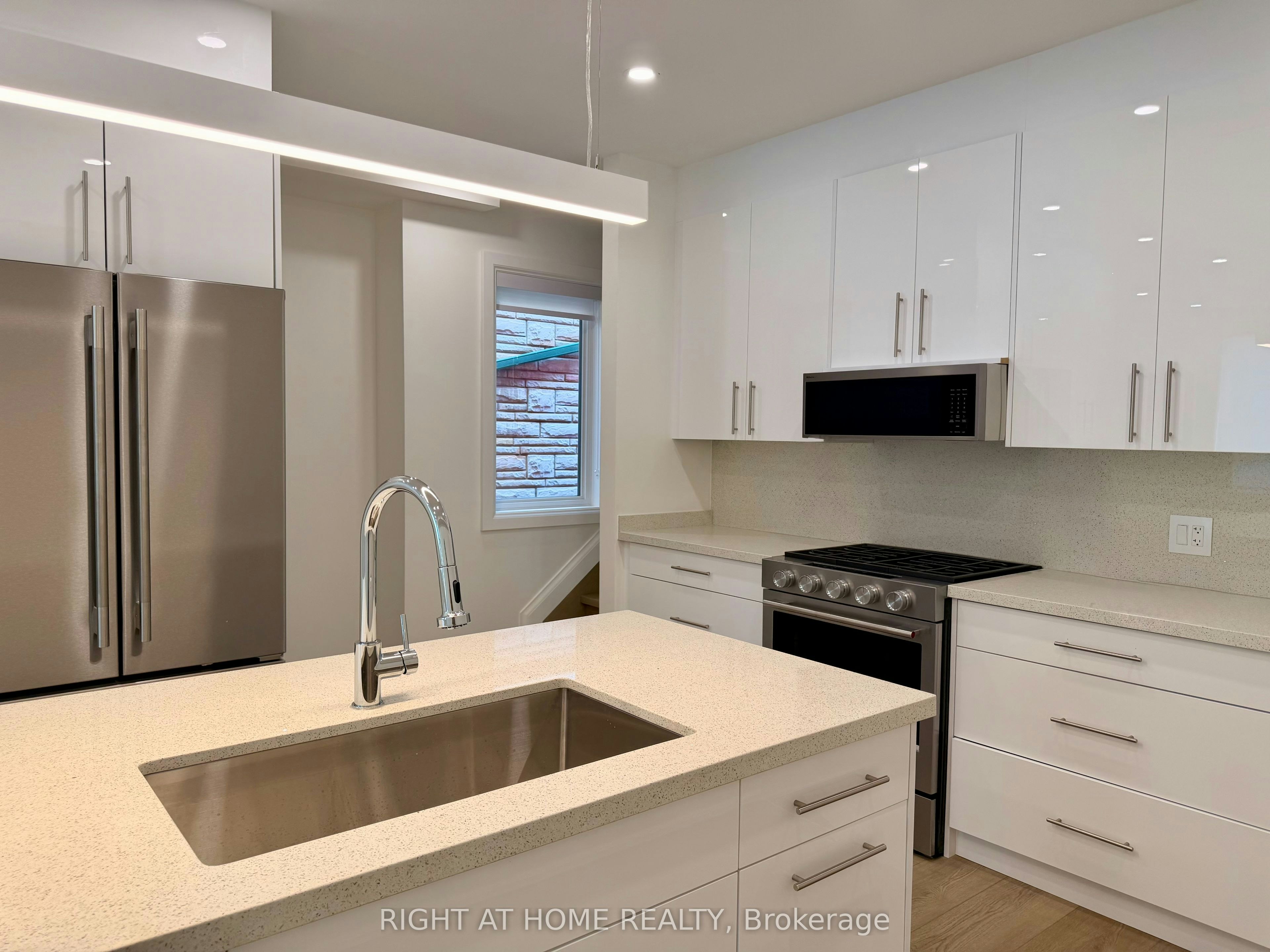 2-57 Hepbourne Street, Toronto, ON, M6H 1K4 - 12