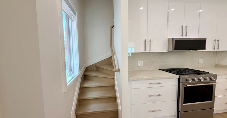 2-57 Hepbourne Street, Toronto, ON, M6H 1K4 - 6