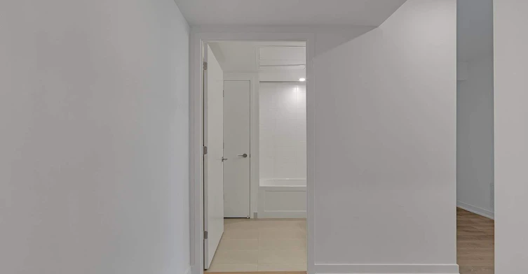 4801-501 Yonge Street, Toronto, ON, M4Y 0H2 - 2