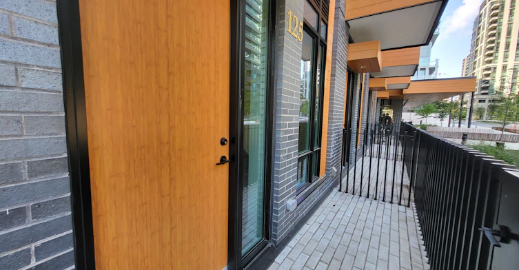Th125-117 Broadway Avenue, Toronto, ON, M4P 1V3 - 2