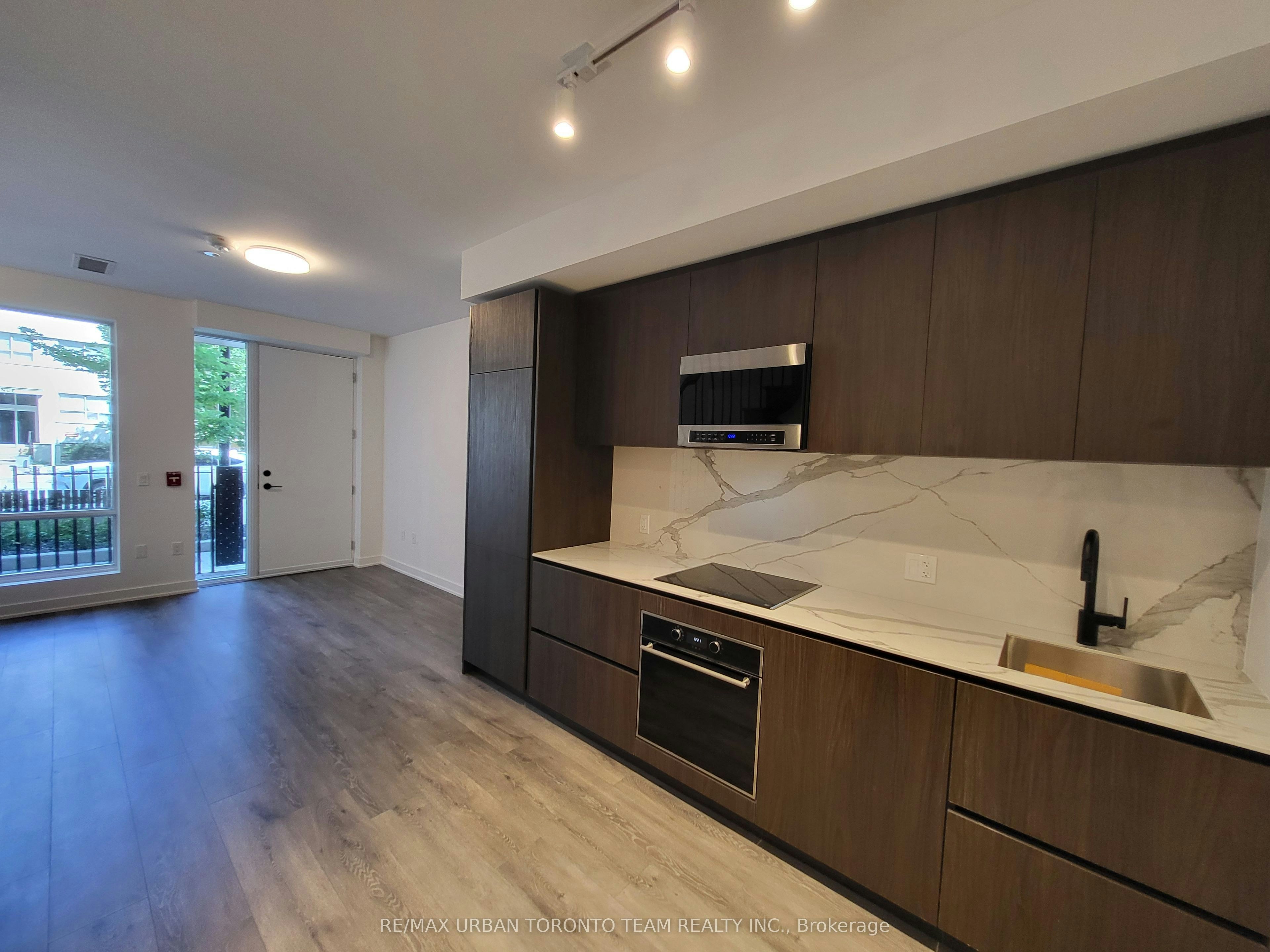 Th125-117 Broadway Avenue, Toronto, ON, M4P 1V3 - 5