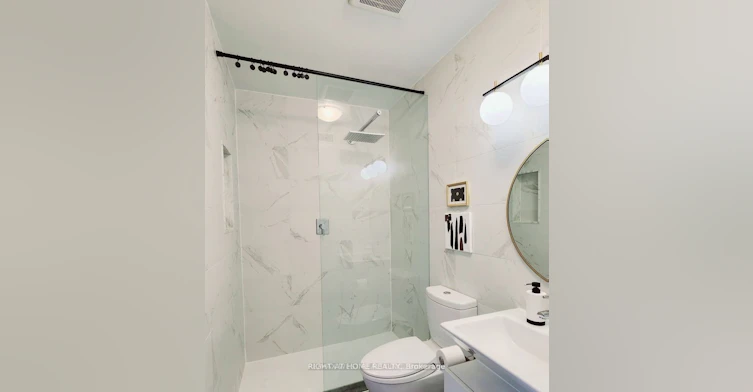 Unit C-388 Manning Avenue, Toronto, ON, M6G 2V7 - 16