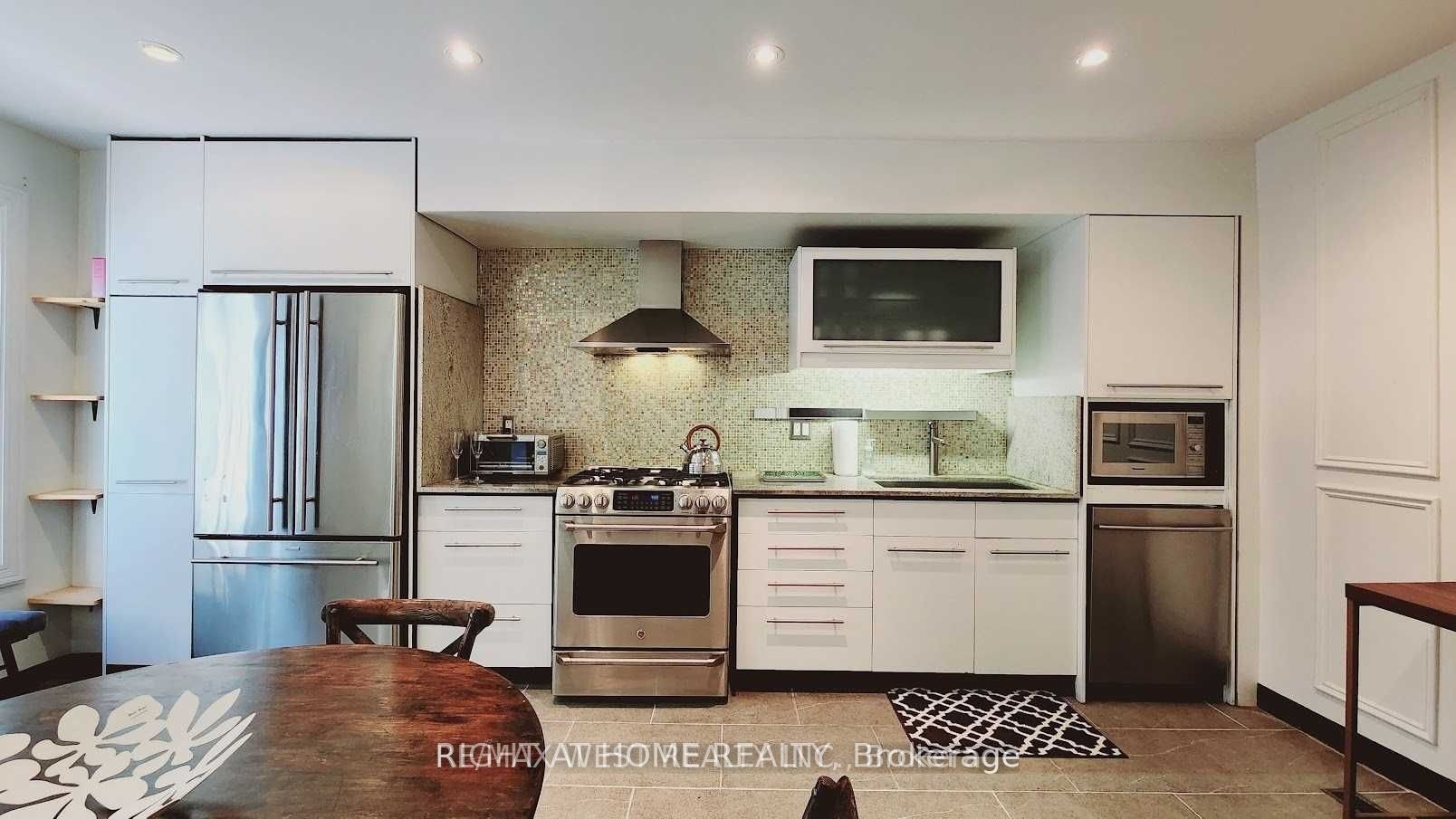 Unit C-388 Manning Avenue, Toronto, ON, M6G 2V7 - 7