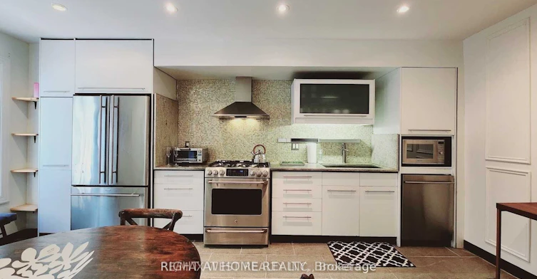 Unit C-388 Manning Avenue, Toronto, ON, M6G 2V7 - 7