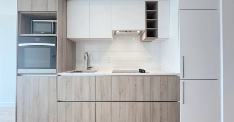 4216-319 Jarvis Street, Toronto, ON, M5B 0C8 - 3