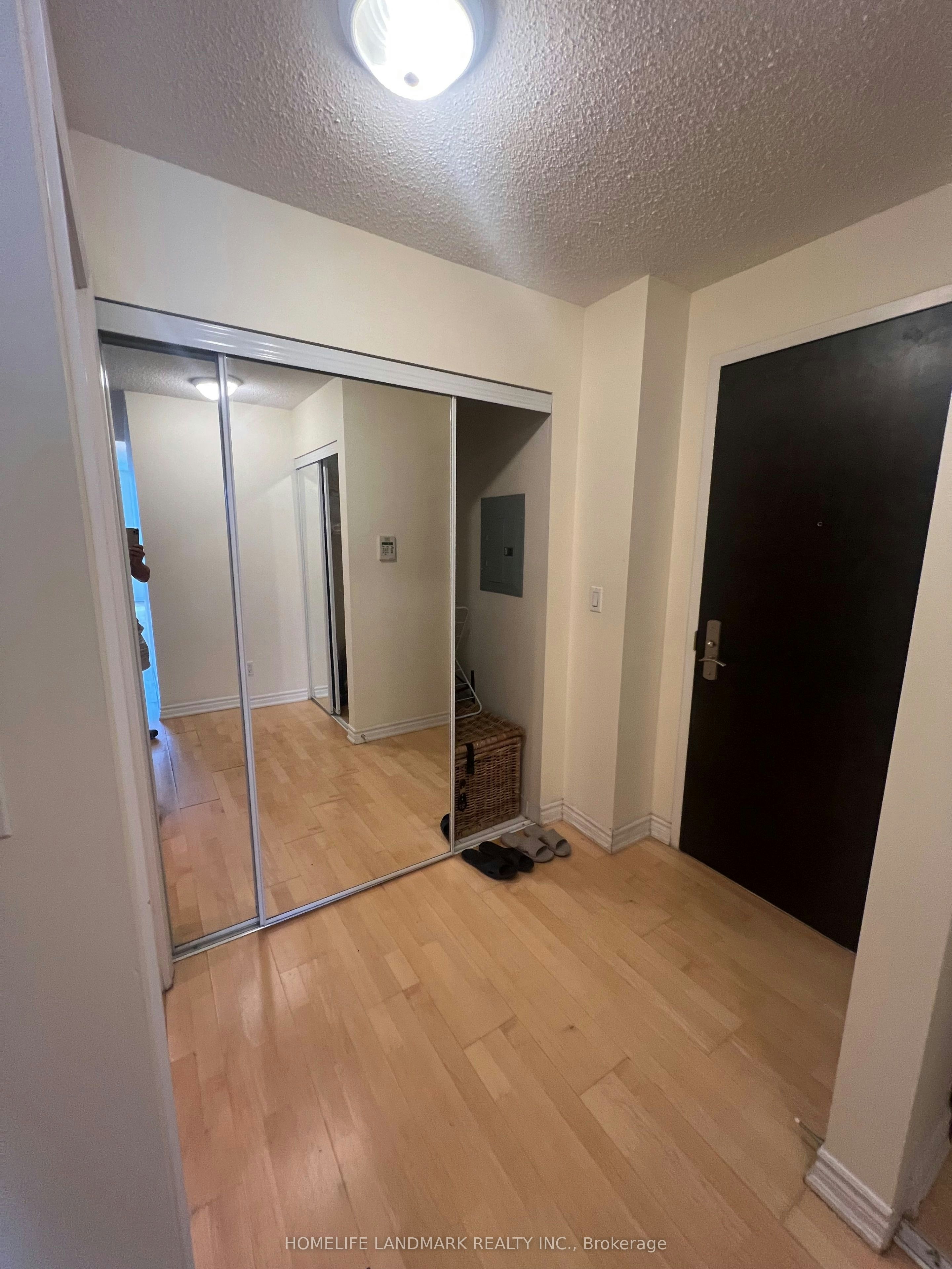 3110-761 Bay Street, Toronto, ON, M5G 2R2 - 4