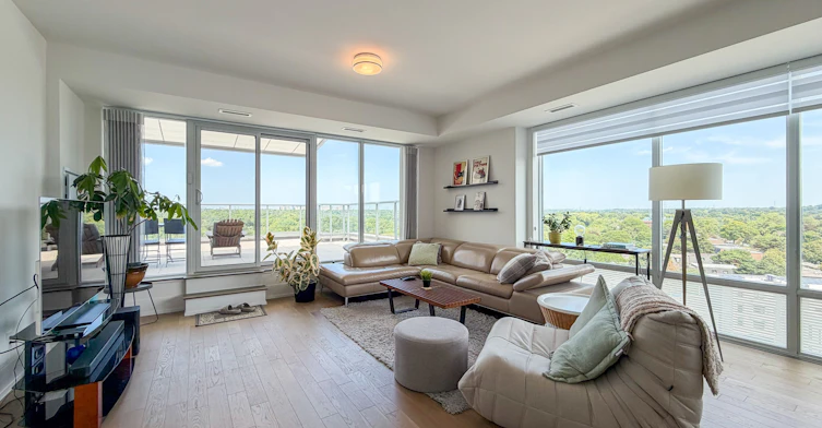 1219-25 Adra Grado Way, Toronto, ON, M2J 0H6 - 3