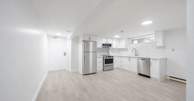 5-963 Avenue Road, Toronto, ON, M5P 2K9 - 4