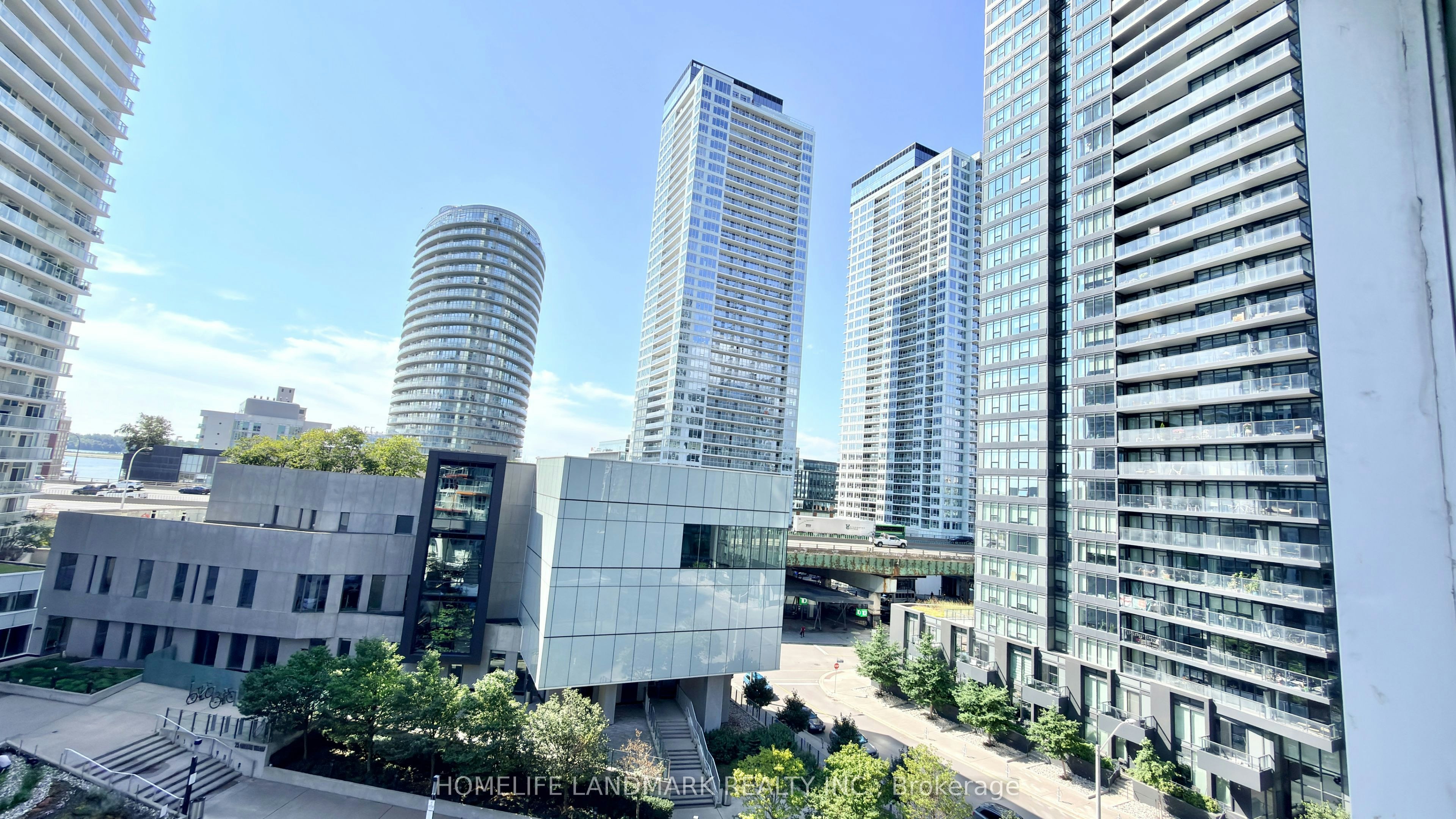 703-85 Queens Wharf Road, Toronto, ON, M5V 0J9 - 11