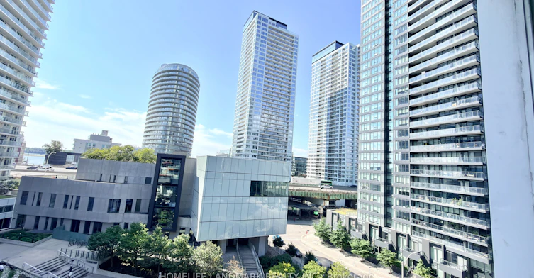 703-85 Queens Wharf Road, Toronto, ON, M5V 0J9 - 11