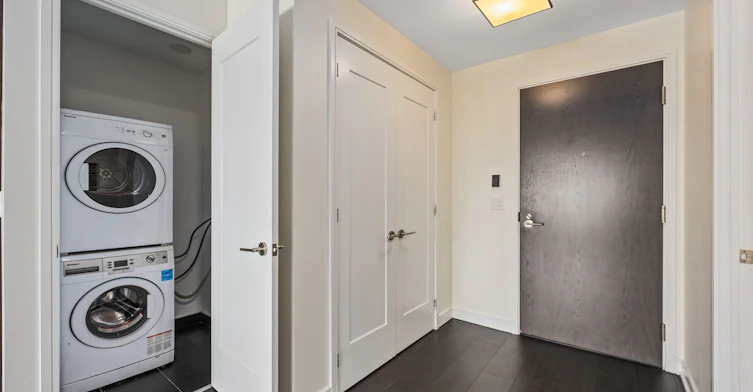 2703-88 Scott Street, Toronto, ON, M5E 0A9 - 18