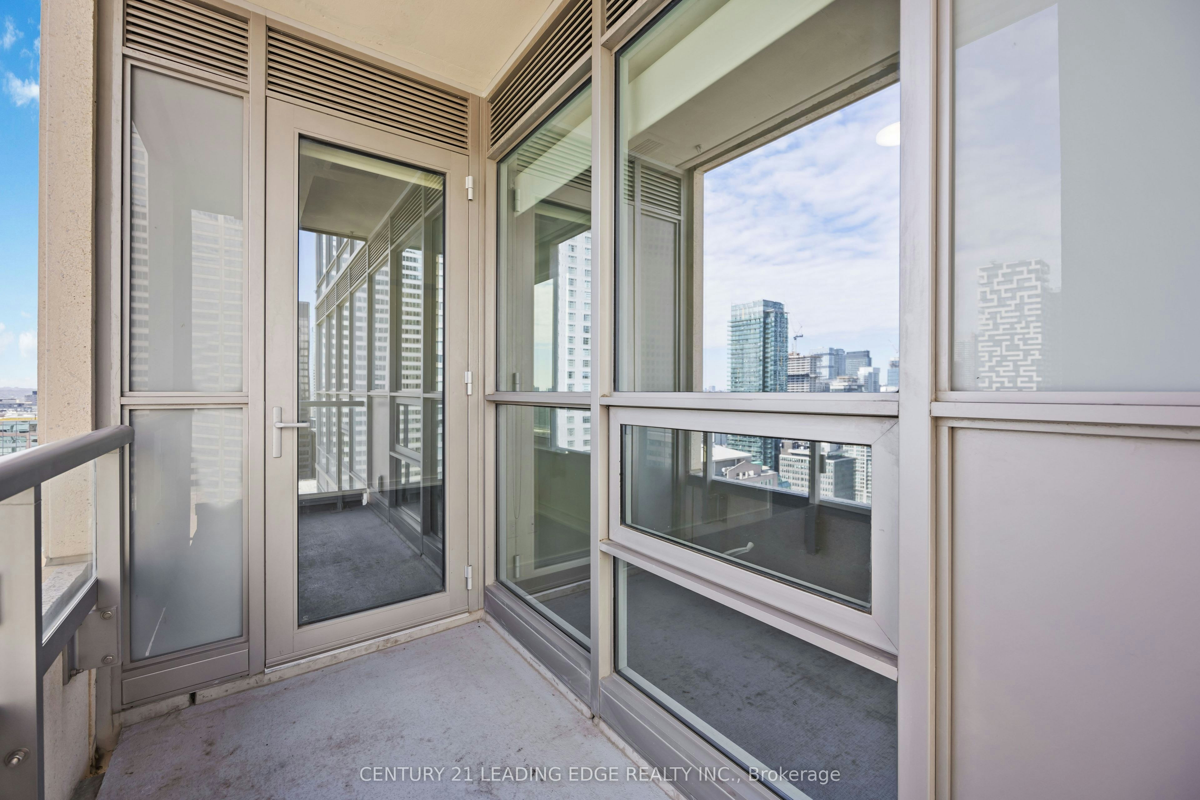 2703-88 Scott Street, Toronto, ON, M5E 0A9 - 23