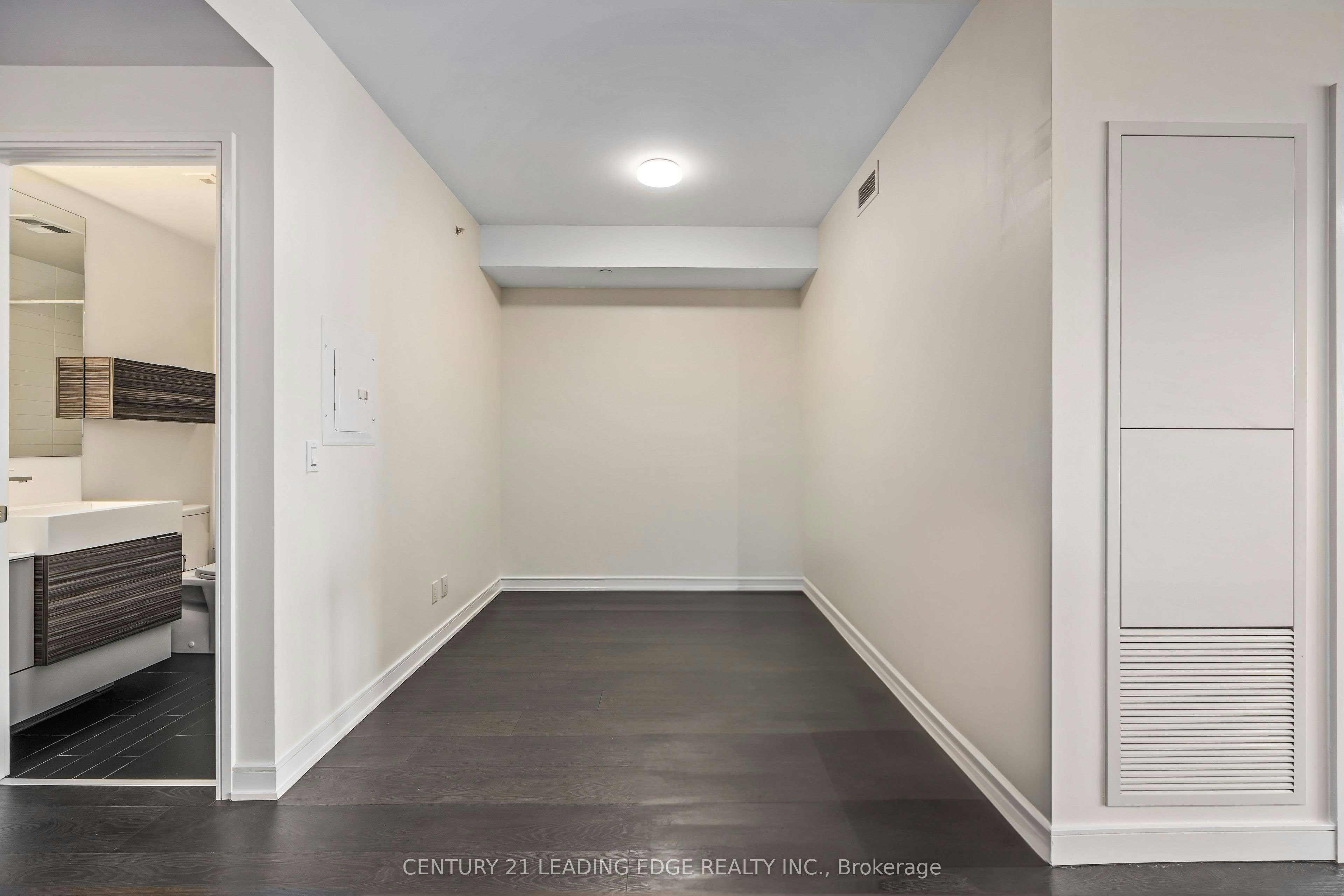 2703-88 Scott Street, Toronto, ON, M5E 0A9 - 12
