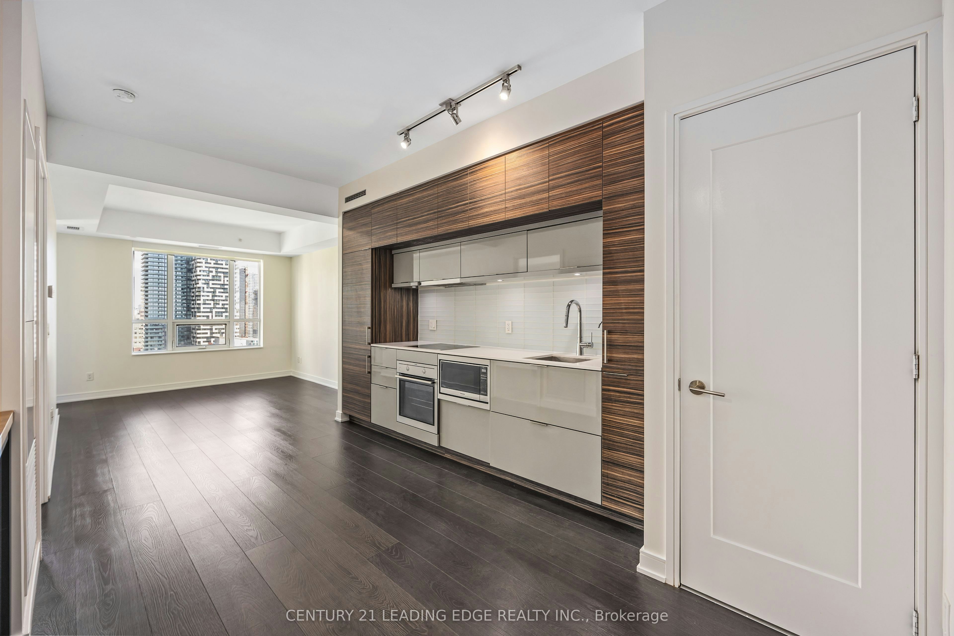 2703-88 Scott Street, Toronto, ON, M5E 0A9