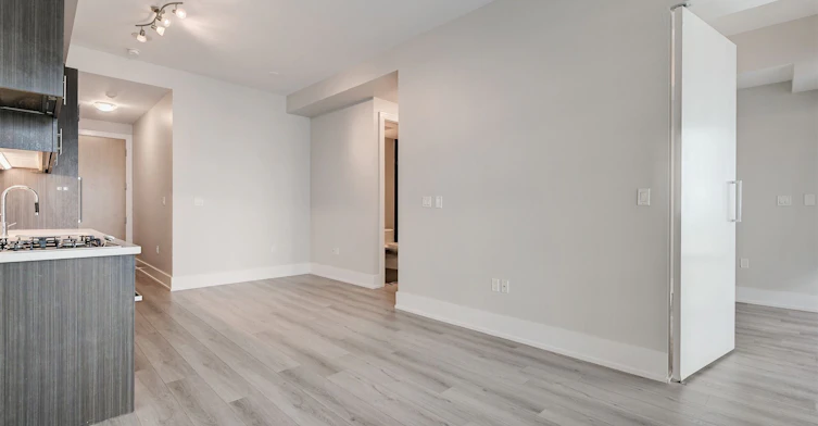 424-29 Queens Quay E, Toronto, ON, M5E 0A4 - 5