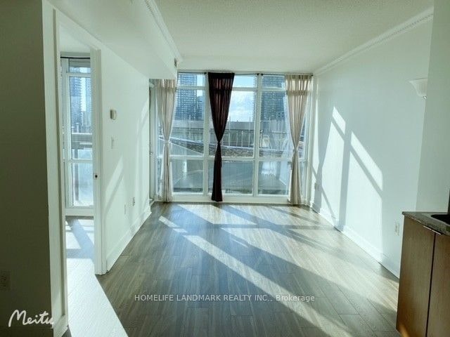 701-15 Fort York Boulevard, Toronto, ON, M5V 3Y4 - 2