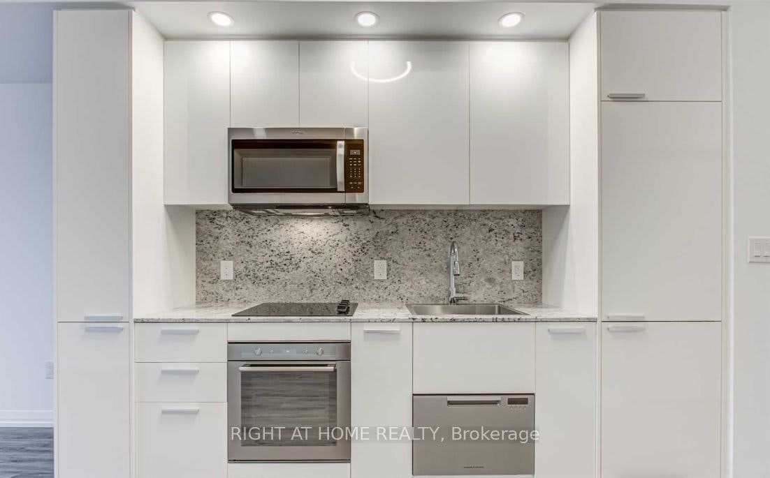 3-75 Canterbury Place, Toronto, ON, M2N 0L2 - 6