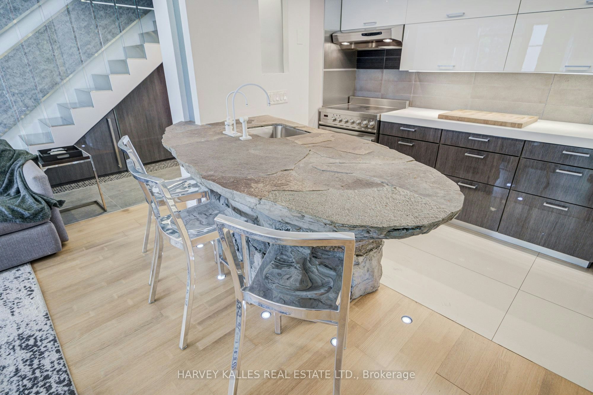 121-55 Stewart Street, Toronto, ON, M5V 2V1 - 23