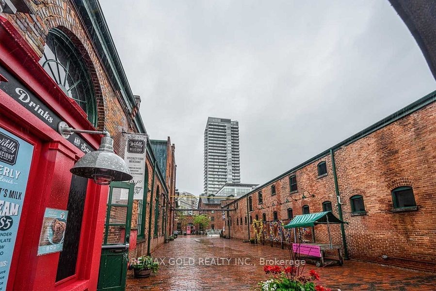 1904-33 Mill Street, Toronto, ON, M5A 3R3 - 2