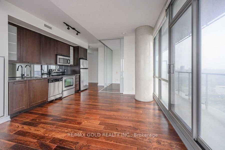 1904-33 Mill Street, Toronto, ON, M5A 3R3 - 7