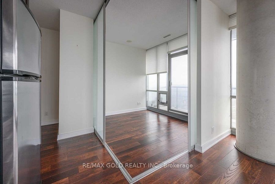 1904-33 Mill Street, Toronto, ON, M5A 3R3 - 10