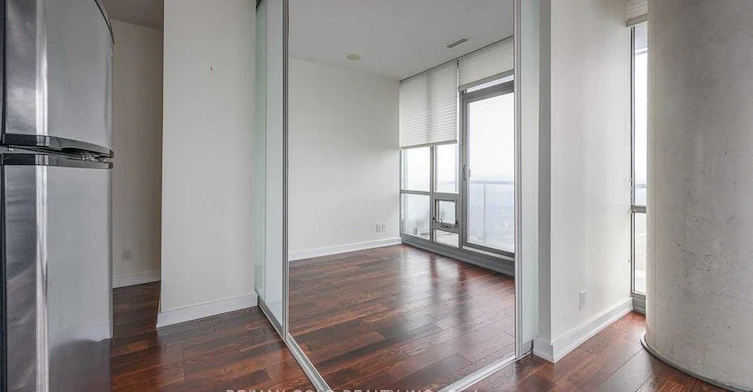 1904-33 Mill Street, Toronto, ON, M5A 3R3 - 10