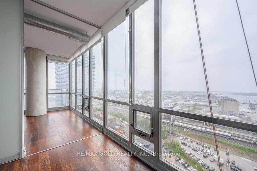 1904-33 Mill Street, Toronto, ON, M5A 3R3 - 12