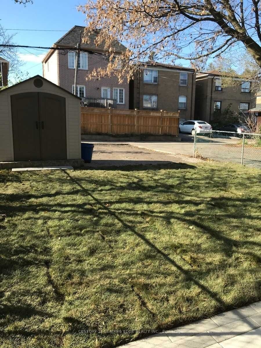 Unit #2-426 Arlington Avenue, Toronto, ON, M6C 3A2 - 10