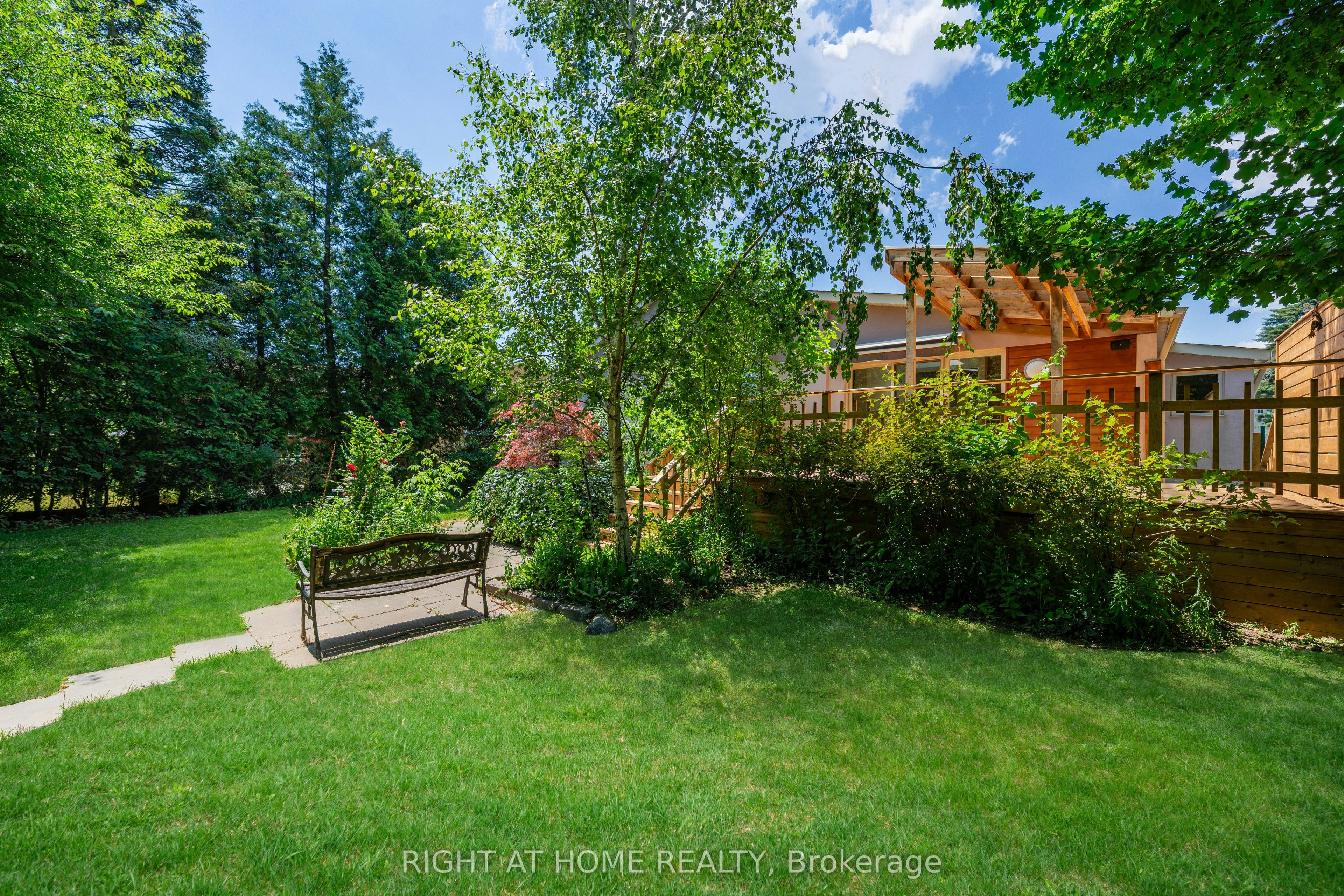 49 Tottenham Road, Toronto, ON, M3C 2J5 - 42