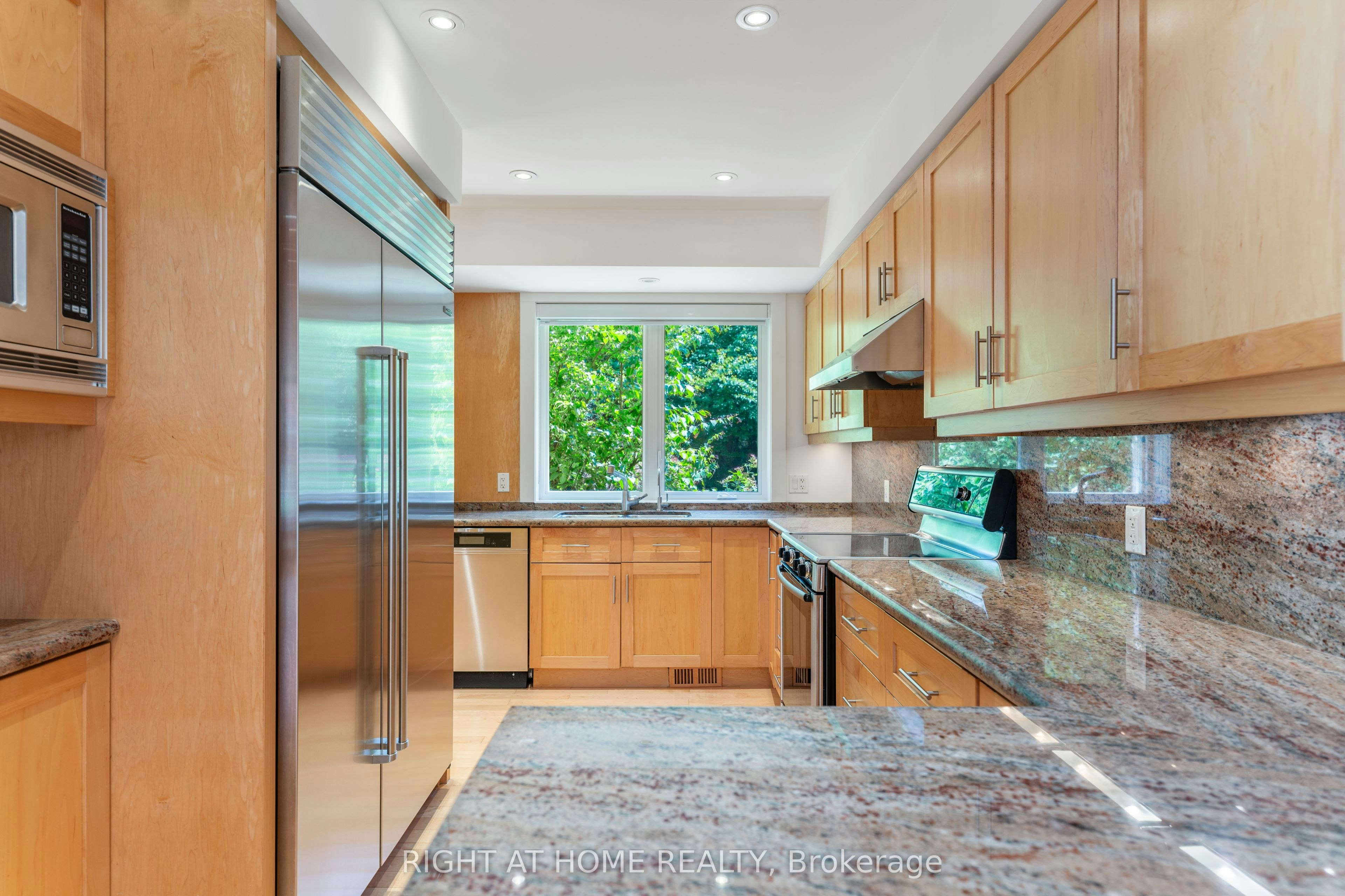 49 Tottenham Road, Toronto, ON, M3C 2J5 - 11