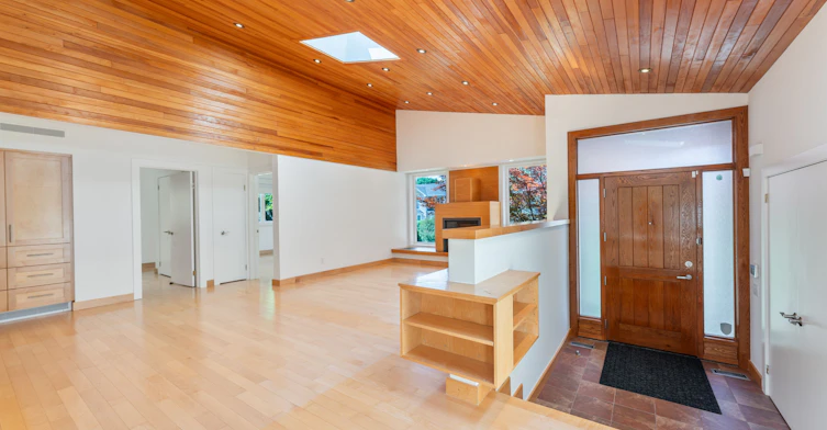 49 Tottenham Road, Toronto, ON, M3C 2J5 - 5