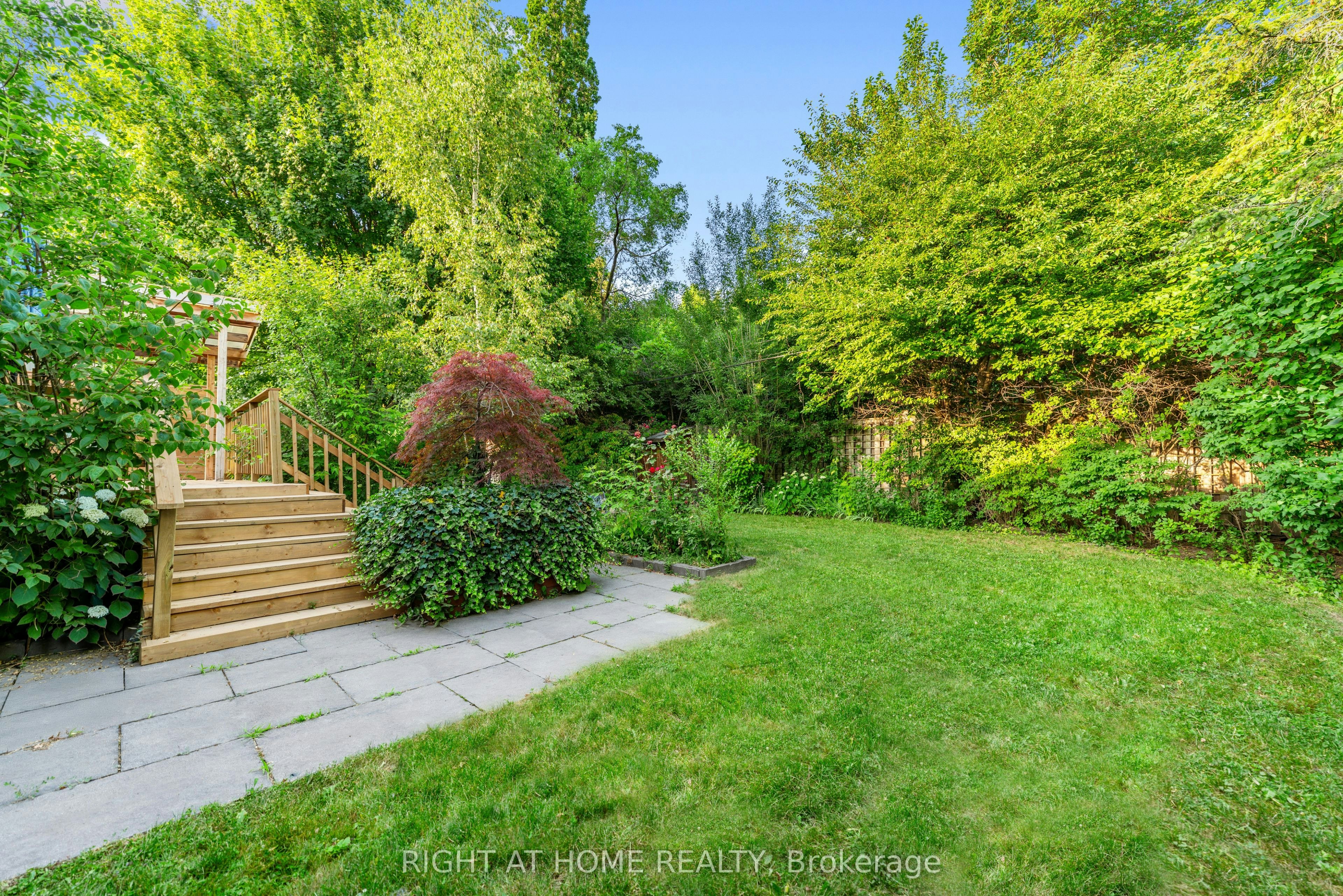 49 Tottenham Road, Toronto, ON, M3C 2J5 - 36