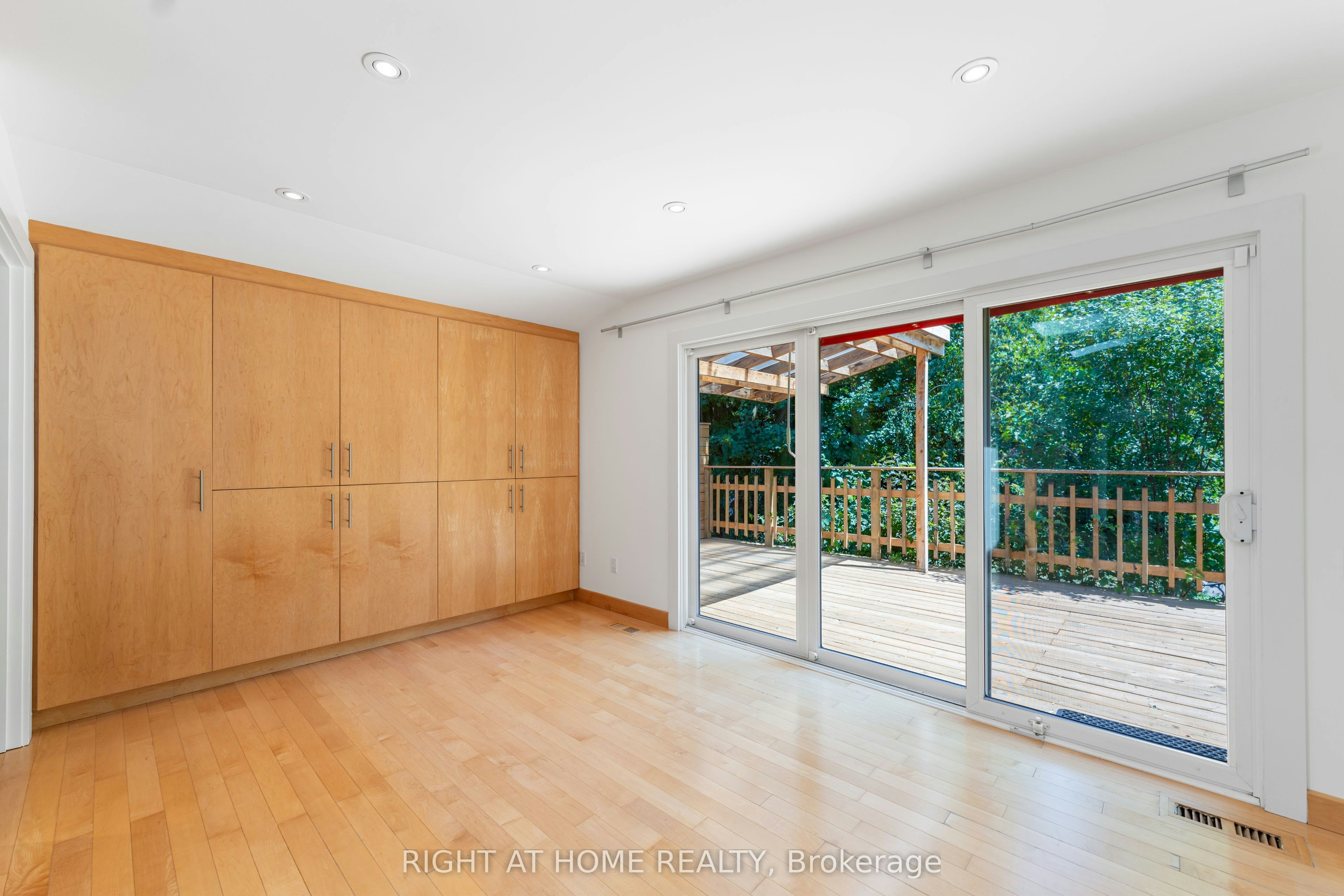 49 Tottenham Road, Toronto, ON, M3C 2J5 - 15