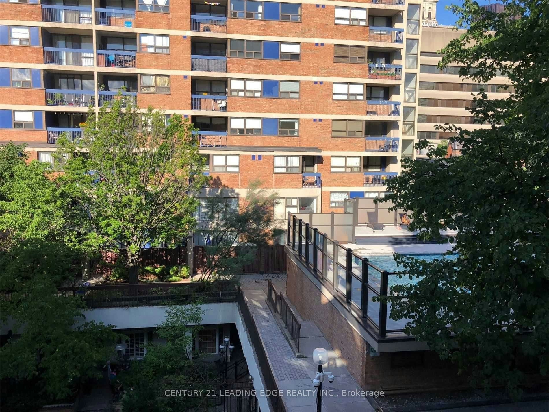 461-49 Mccaul Street, Toronto, ON, M5T 2W7 - 6