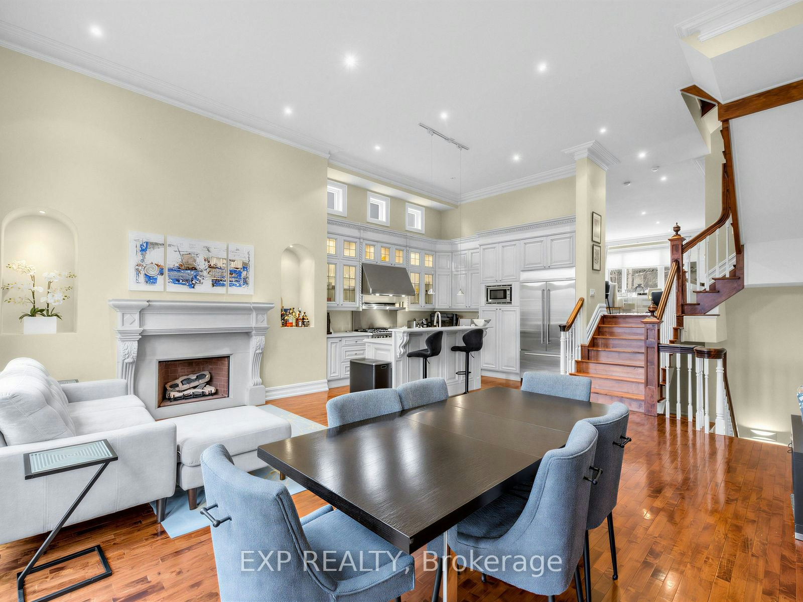 241 Poplar Plains Street, Toronto, ON, M4V 2N8 - 16