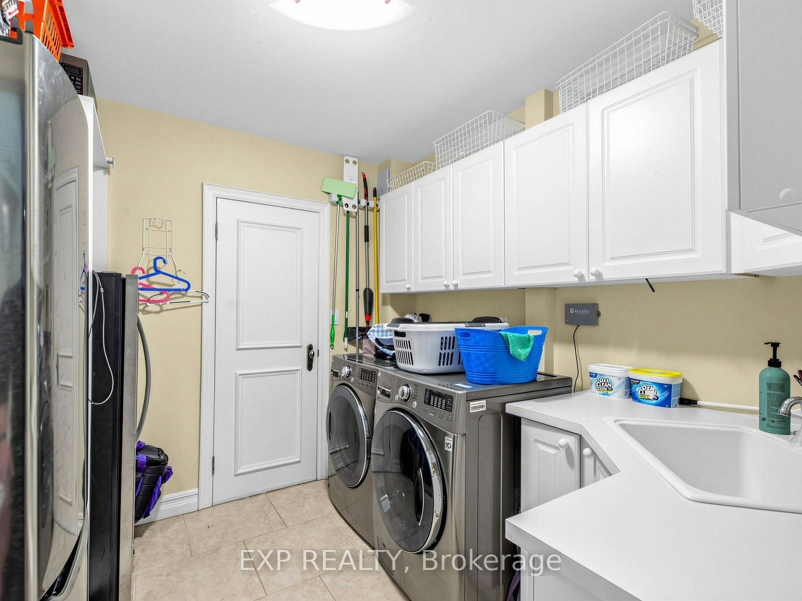 241 Poplar Plains Street, Toronto, ON, M4V 2N8 - 34