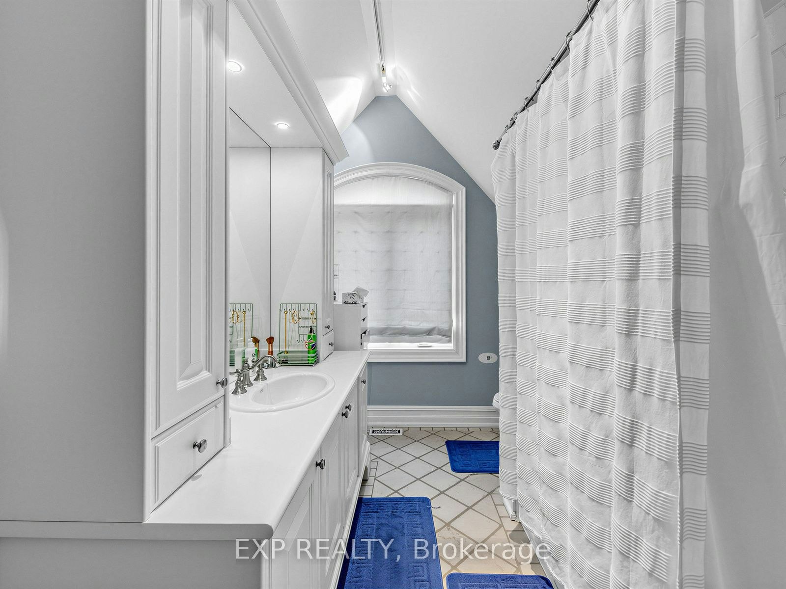 241 Poplar Plains Street, Toronto, ON, M4V 2N8 - 25