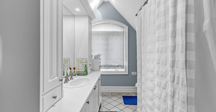 241 Poplar Plains Street, Toronto, ON, M4V 2N8 - 25