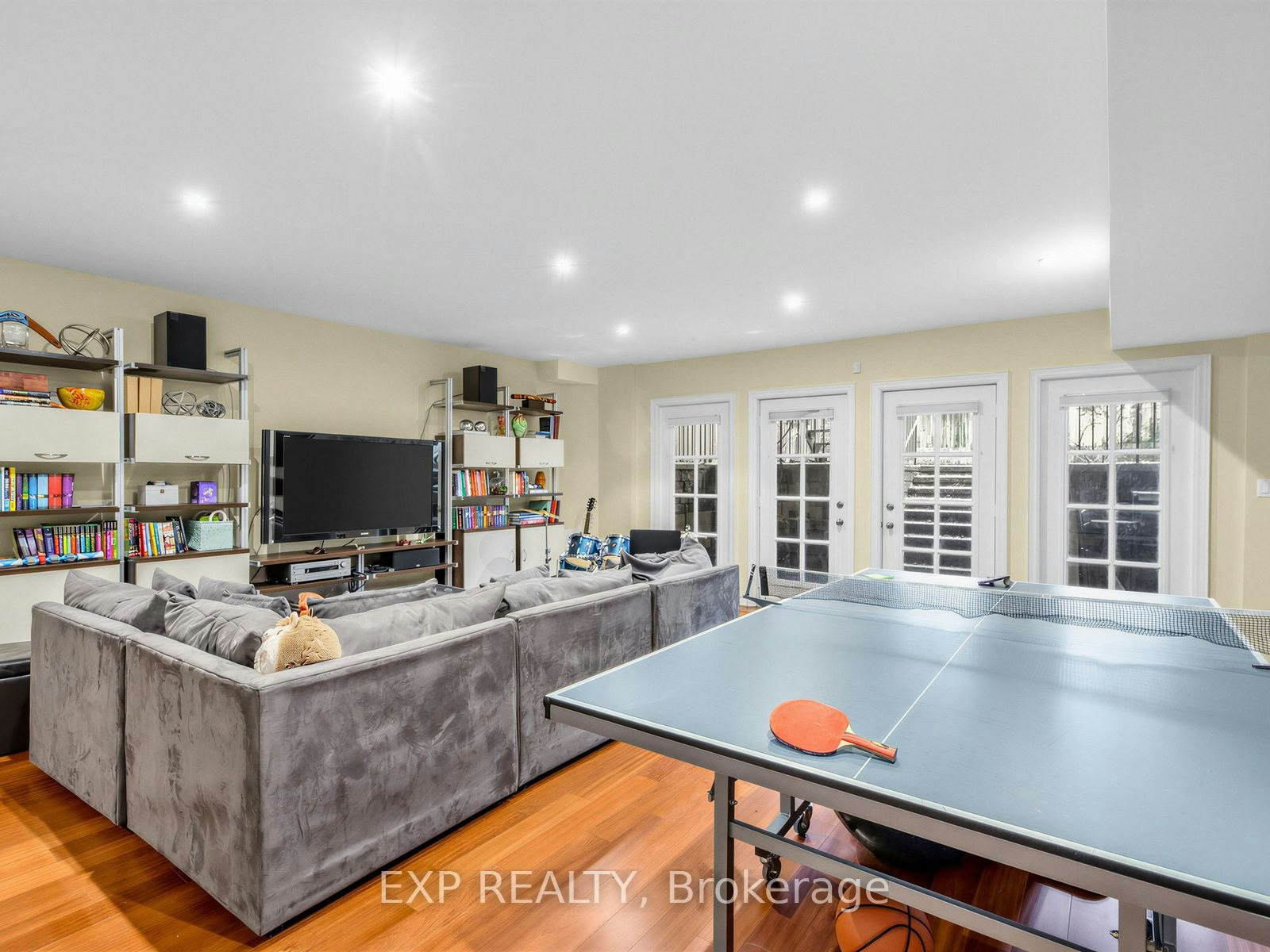 241 Poplar Plains Street, Toronto, ON, M4V 2N8 - 32